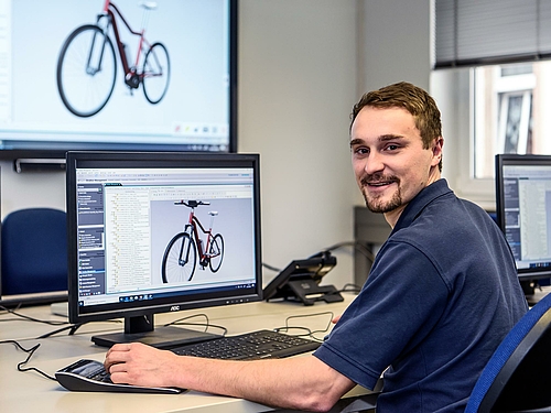 Kann gut vorbereitet auf die berufliche Karriere schauen: Nico Winter studiert an der Hochschule Mittweida Maschinenbau in der Studienrichtung Konstruktion.