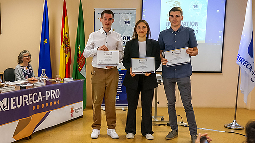 Ausgezeichnet beim EURECA-PRO STEM Innovation Contest: Das Team der Hochschule Mittweida will Wasserqualität von offenen Gewässern mit einer Drohne bestimmen. (Foto: EURECA-PRO)