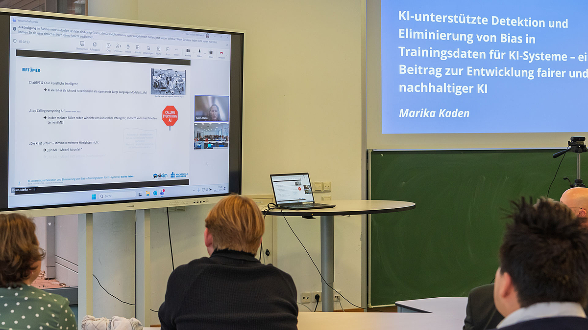 Platz eins: Dr. Marika Kaden Eine Live-Videoübertragung mit einer Präsentation.